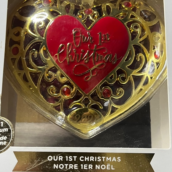 Hallmark “Our 1st Christmas 2021” Premium Golden Ruby Locket Tree Ornament New - Picture 2 of 6